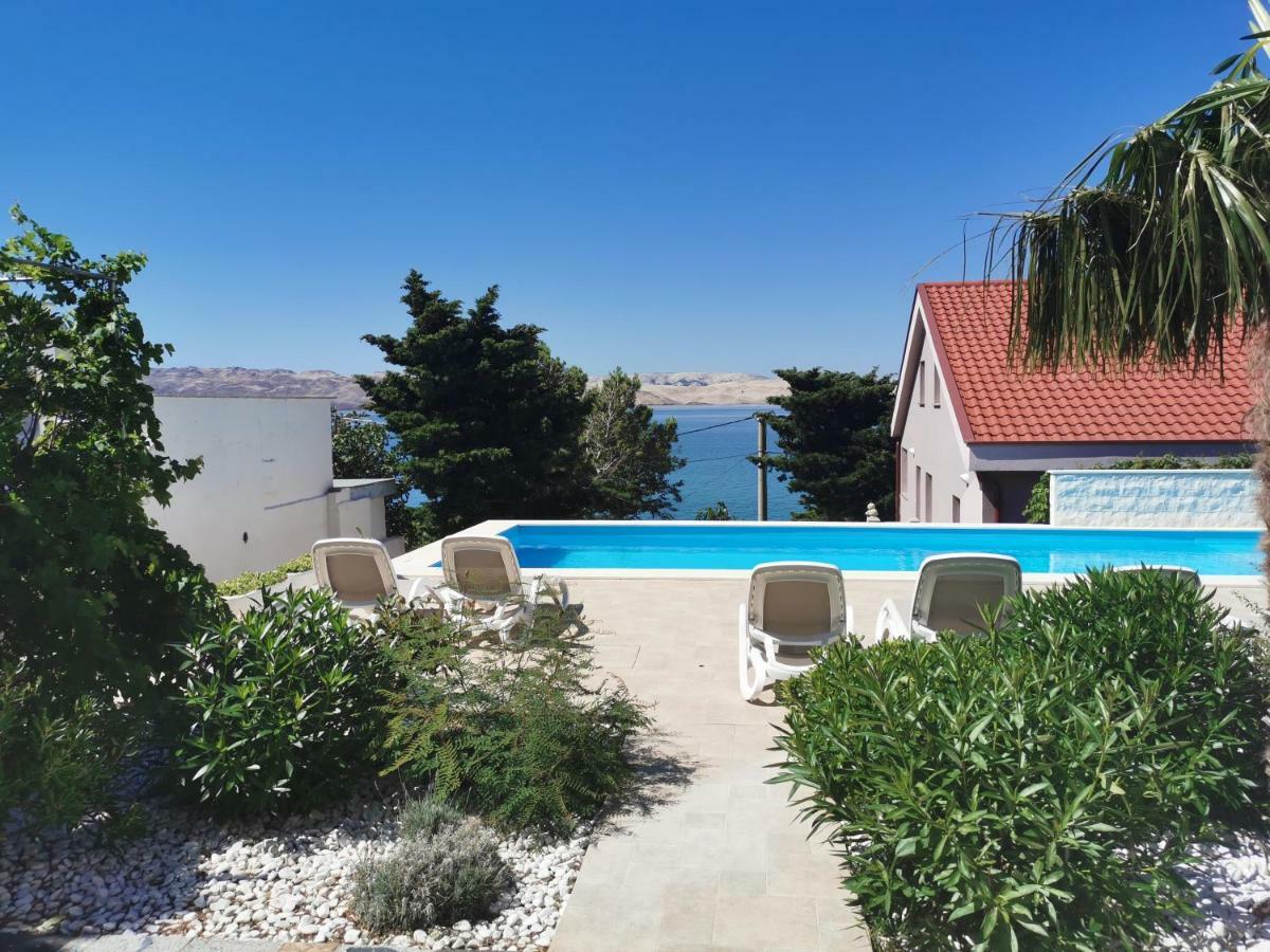 Beachfront Apartments Anita With Pool Karlobag Exterior foto